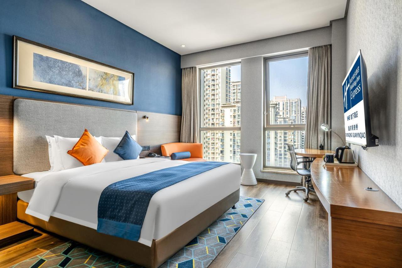 Holiday Inn Express Chongqing Guanyinqiao By Ihg Exterior foto